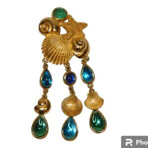 Boucles D'oreilles Clips Vintage Trifari By Kunio Matsumoto - Coquillage Doré Et Cabochon, Neuf Sans Boîte